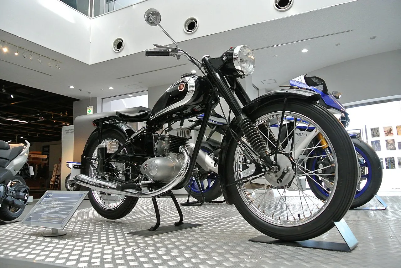 Yamaha YB-1 (1996–1999)